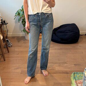 Vintage Levi 501s Mid wash Mid rise straight leg jeans 32 waist 32 leg
